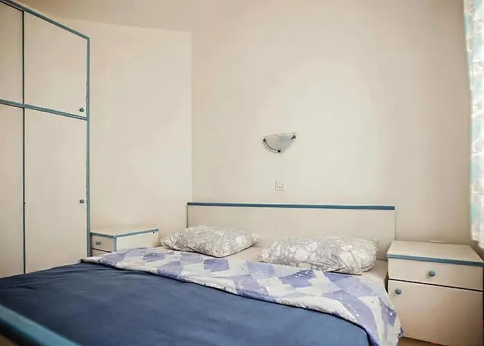 Appartement 1 Bedroom Lovely In Lopar
