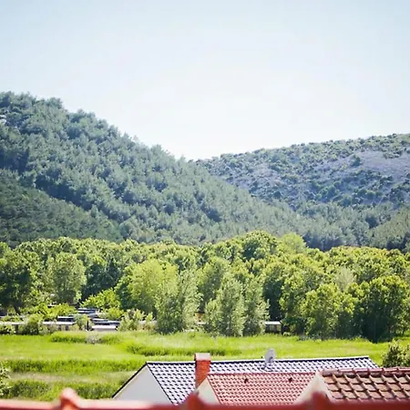 1 Bedroom Lovely In Διαμέρισμα Lopar