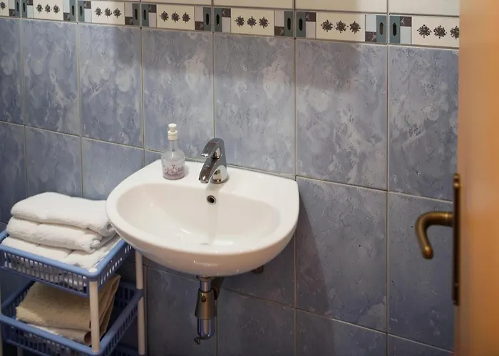 1 Bedroom Lovely In * Lopar